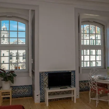 Luxurious Cais Do Sodre - 4 Bedrooms With Amazing View Apartment