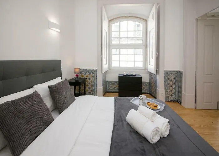 Luxurious Cais Do Sodre - 4 Bedrooms With Amazing View *