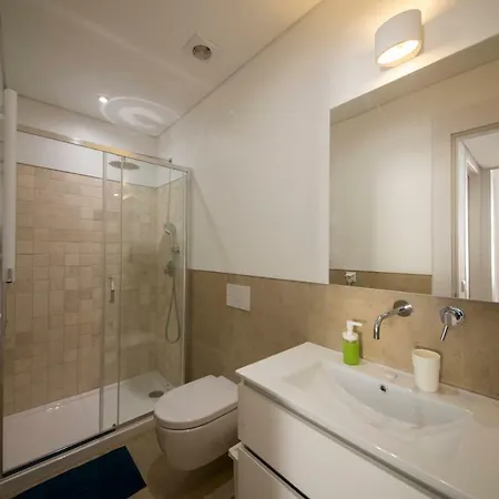 Апартаменти Luxurious Cais Do Sodre - 4 Bedrooms With Amazing View *