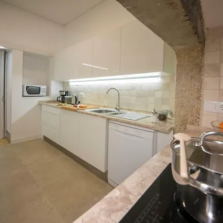 Luxurious Cais Do Sodre - 4 Bedrooms With Amazing View Апартаменти